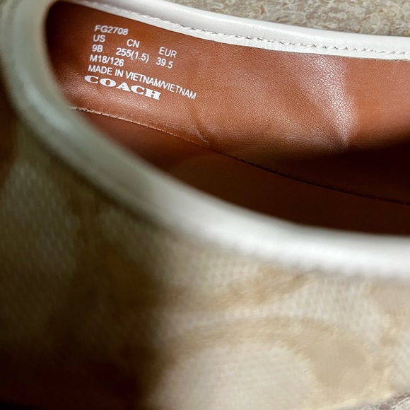 Coach monogram ballet flat shoes with charms and tassel - Picture 14 of 16